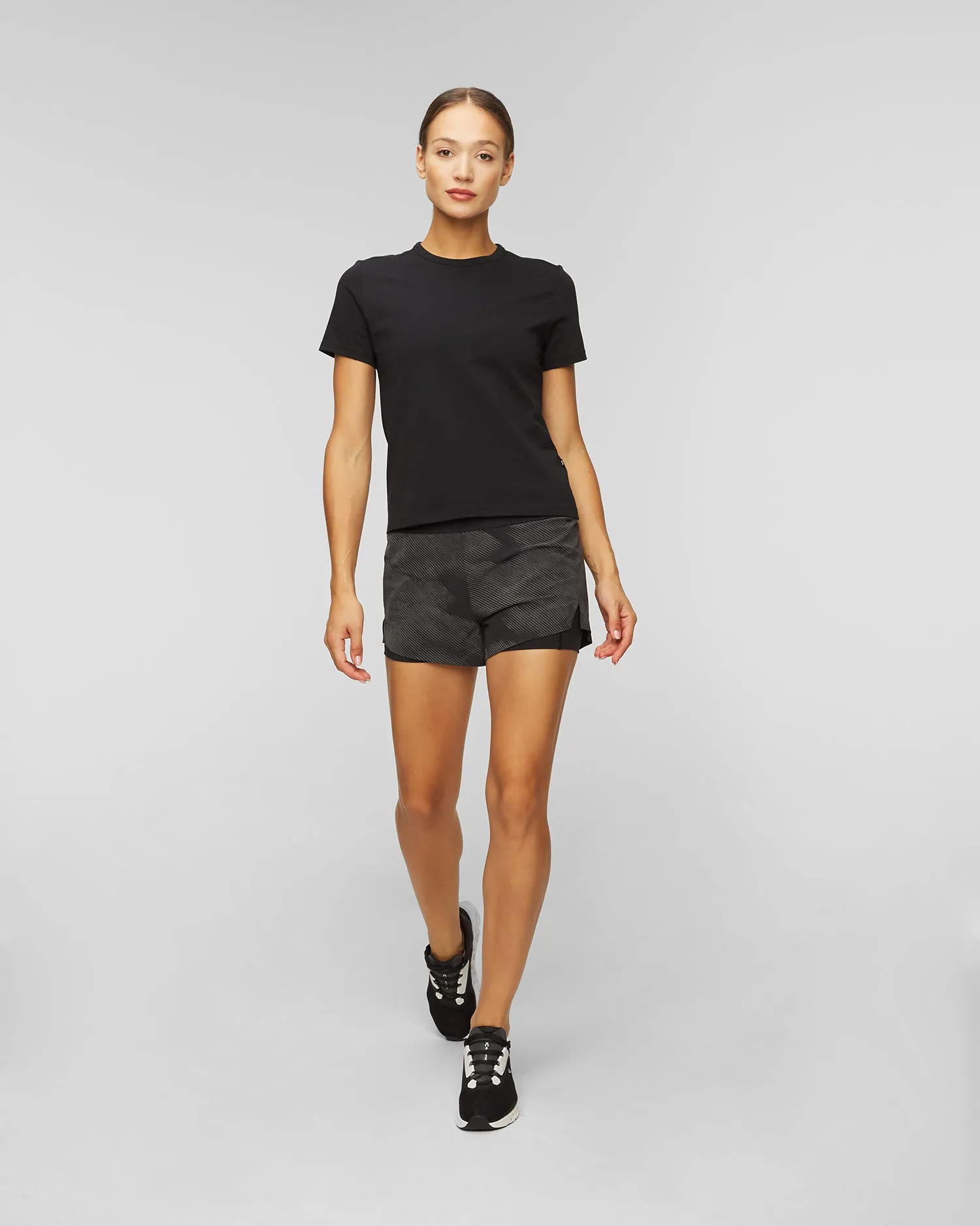Women's T-shirt On Running ON-T 1WD10320553-black